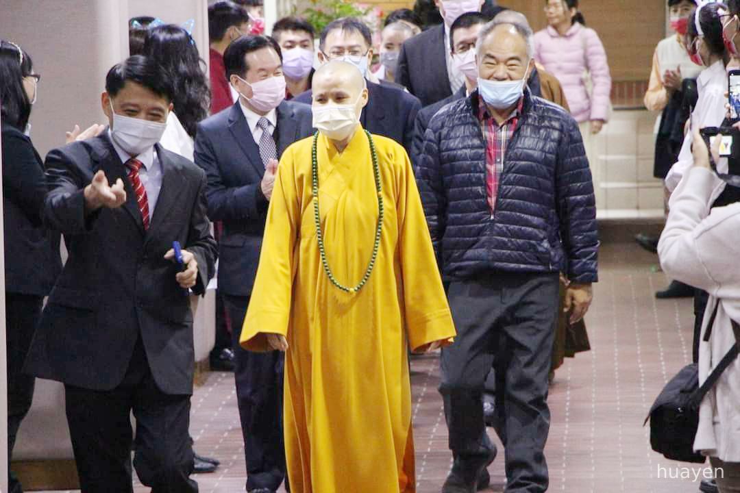 03現場貴賓受到智光商工師生的熱烈歡迎。