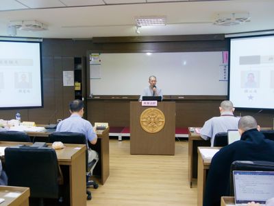 06真聲法師發表論文〈華嚴義學在越南的傳播〉。