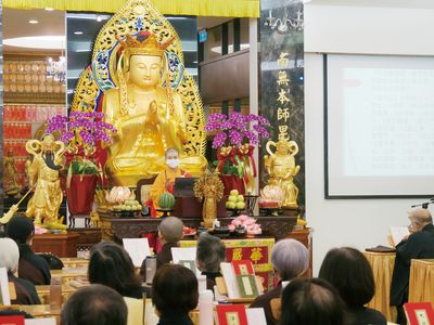 02天起住持為大眾開示。