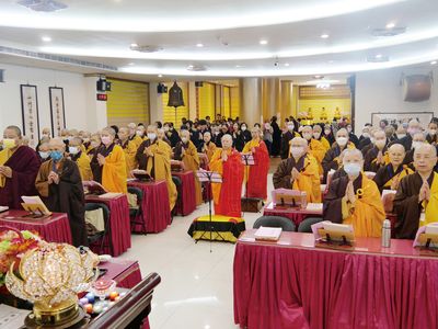 08副董事長天演法師、住持天起法師主法。