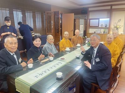 04慈濟靜思精舍德淵法師齋後的盛情陪伴與招待。