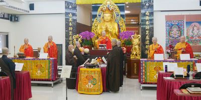 09圓滿日下午，由副董事長天演法師率領四位法師共同主法。