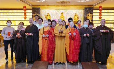 10執事人員團拜。